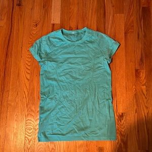 Lululemon shirt
